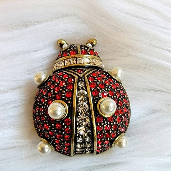 Heidi Daus Ladybug Brooch (rare find)! - Picture 1 of 7